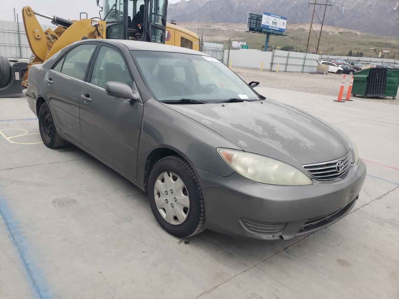 Photo 1 from auction – 2005 TOYOTA CAMRY LE with VIN 4T1BE32K45U528002