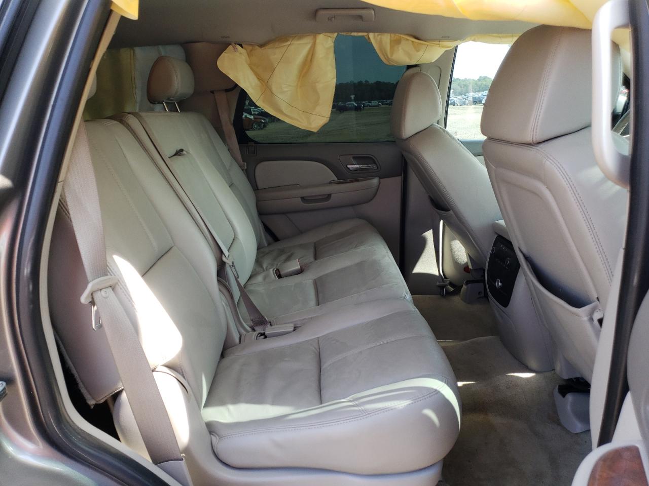Photo 6 from auction – 2007 CHEVROLET TAHOE C150 with VIN 1GNFC13097R385901