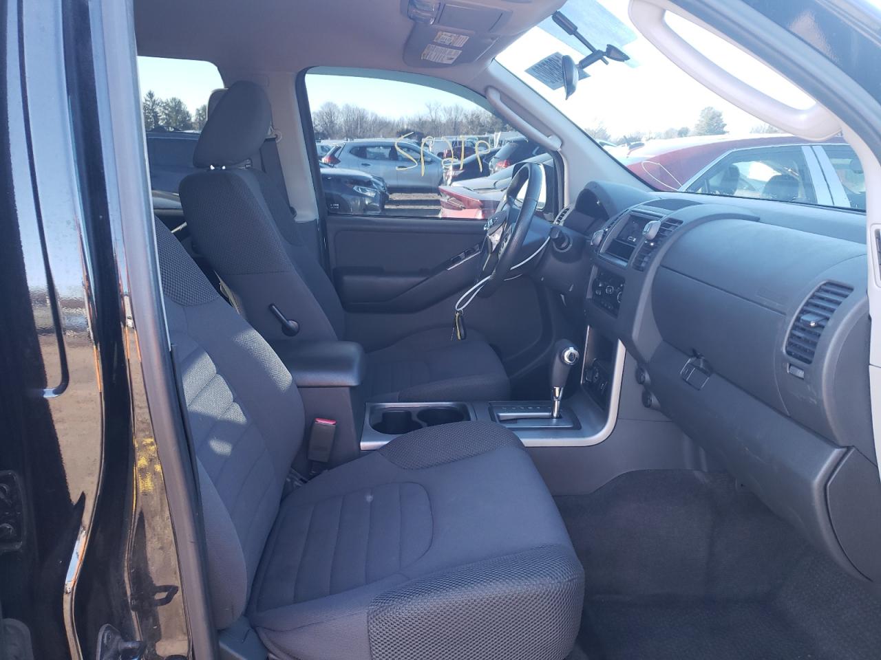 Photo 5 from auction – 2012 NISSAN PATHFINDER with VIN 5N1AR1NBXCC641035