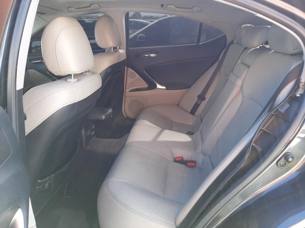 Photo 6 from auction – 2010 LEXUS IS 250 with VIN JTHBF5C28A5113084