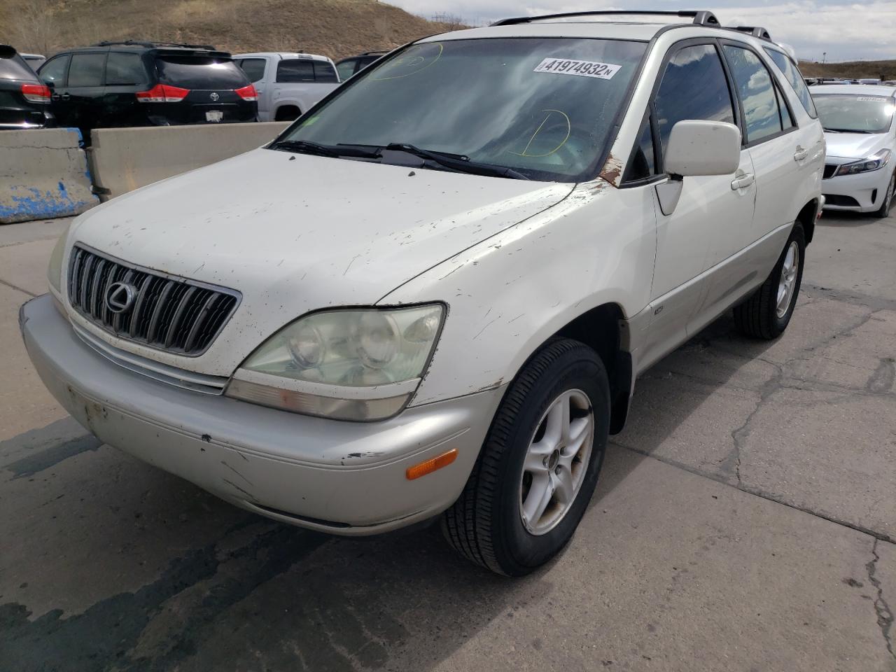 Photo 2 from auction – 2002 LEXUS RX 300 with VIN JTJHF10U120243813