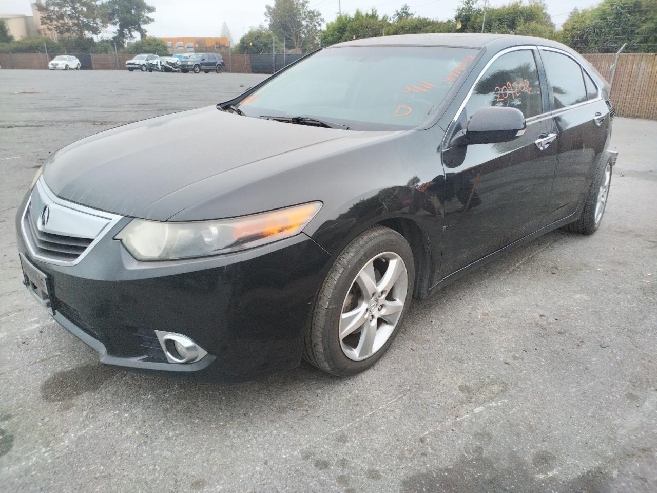 Photo 2 from auction – 2014 ACURA TSX TECH with VIN JH4CU2F63EC002614
