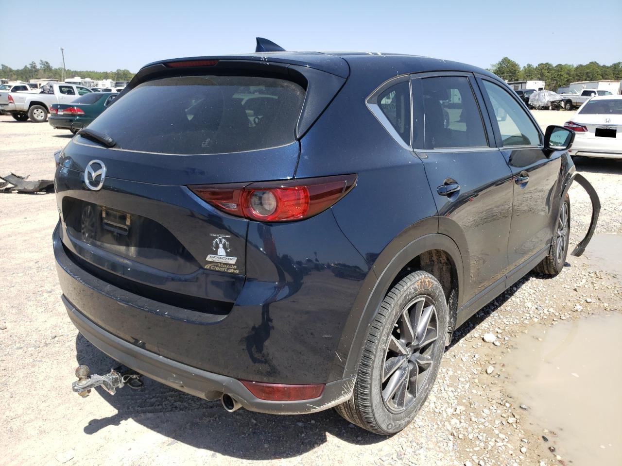 Photo 4 from auction – 2018 MAZDA CX-5 TOURI with VIN JM3KFACM7J1333813