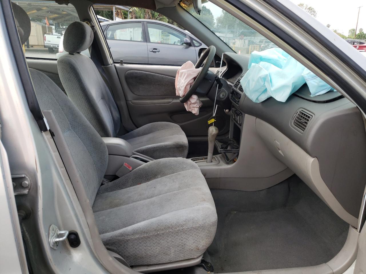 Photo 5 from auction – 1999 TOYOTA COROLLA VE with VIN 1NXBR12E7XZ150876