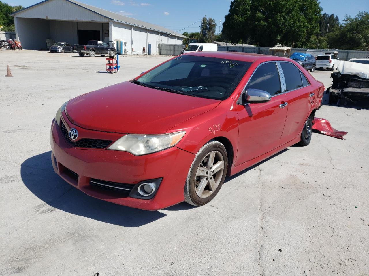 Photo 2 from auction – 2014 TOYOTA CAMRY L with VIN 4T1BF1FK6EU866142