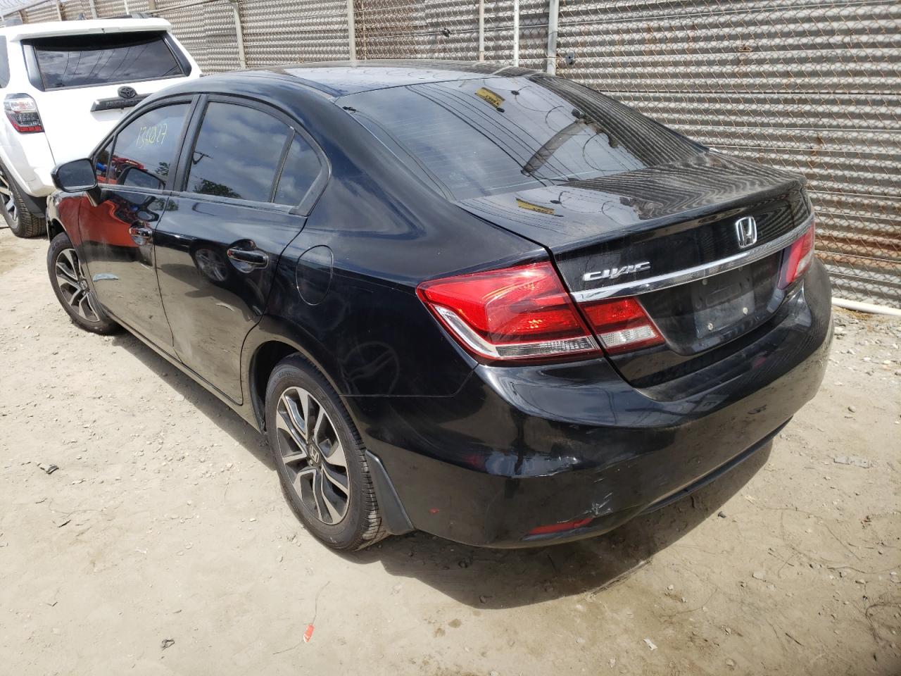 Foto 3 de la subasta – 2015 HONDA CIVIC EX con VIN 19XFB2F87FE261641