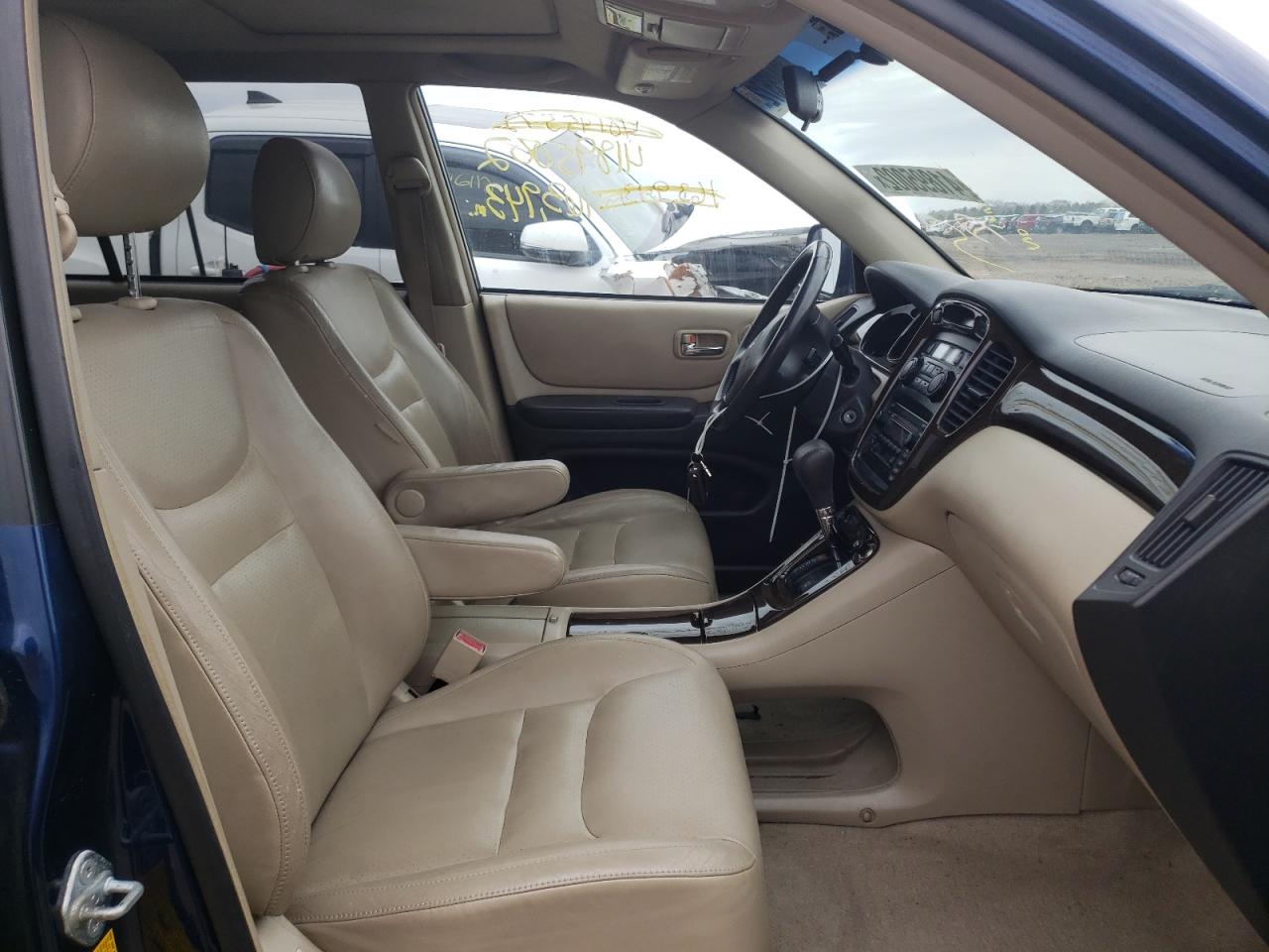 Photo 5 from auction – 2003 TOYOTA HIGHLANDER with VIN JTEHF21A230104171