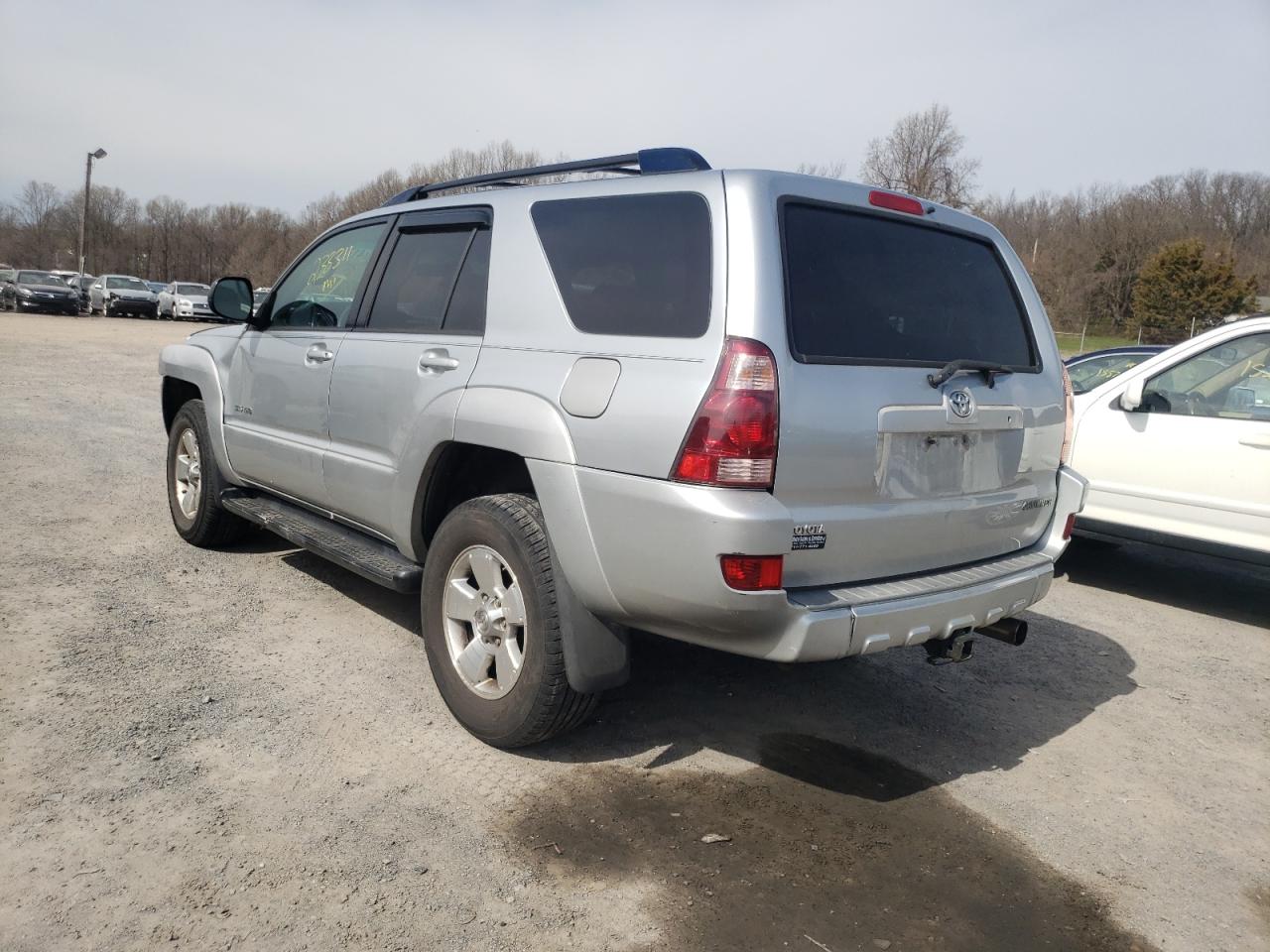 Photo 3 from auction – 2005 TOYOTA 4RUNNER SR with VIN JTEBU14R450062063
