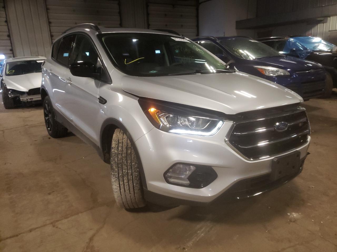 Photo 1 from auction – 2018 FORD ESCAPE SE with VIN 1FMCU9GD5JUD15882