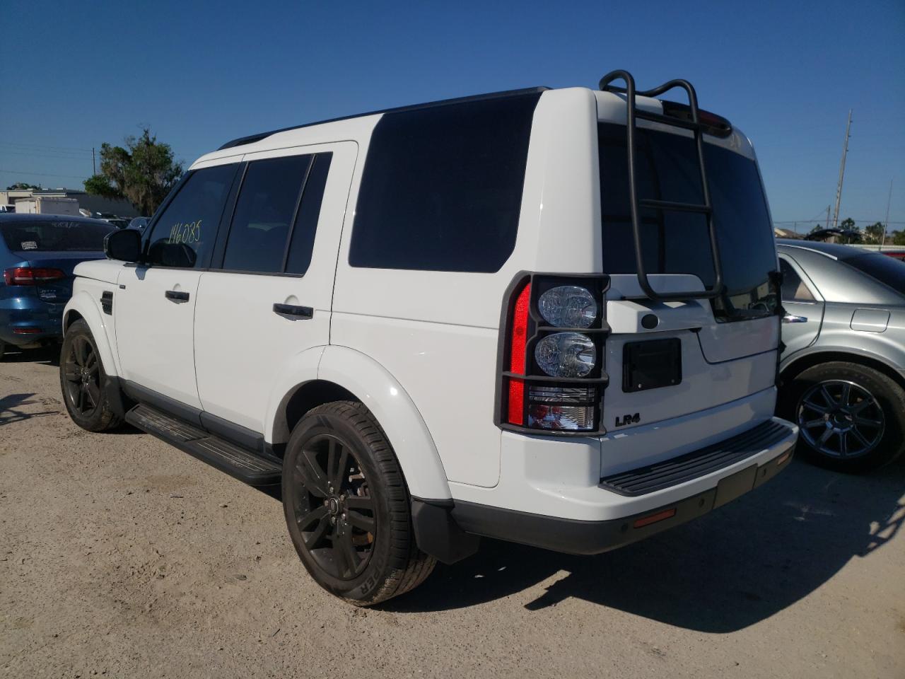 Photo 3 from auction – 2016 LAND ROVER LR4 HSE with VIN SALAG2V66GA835333