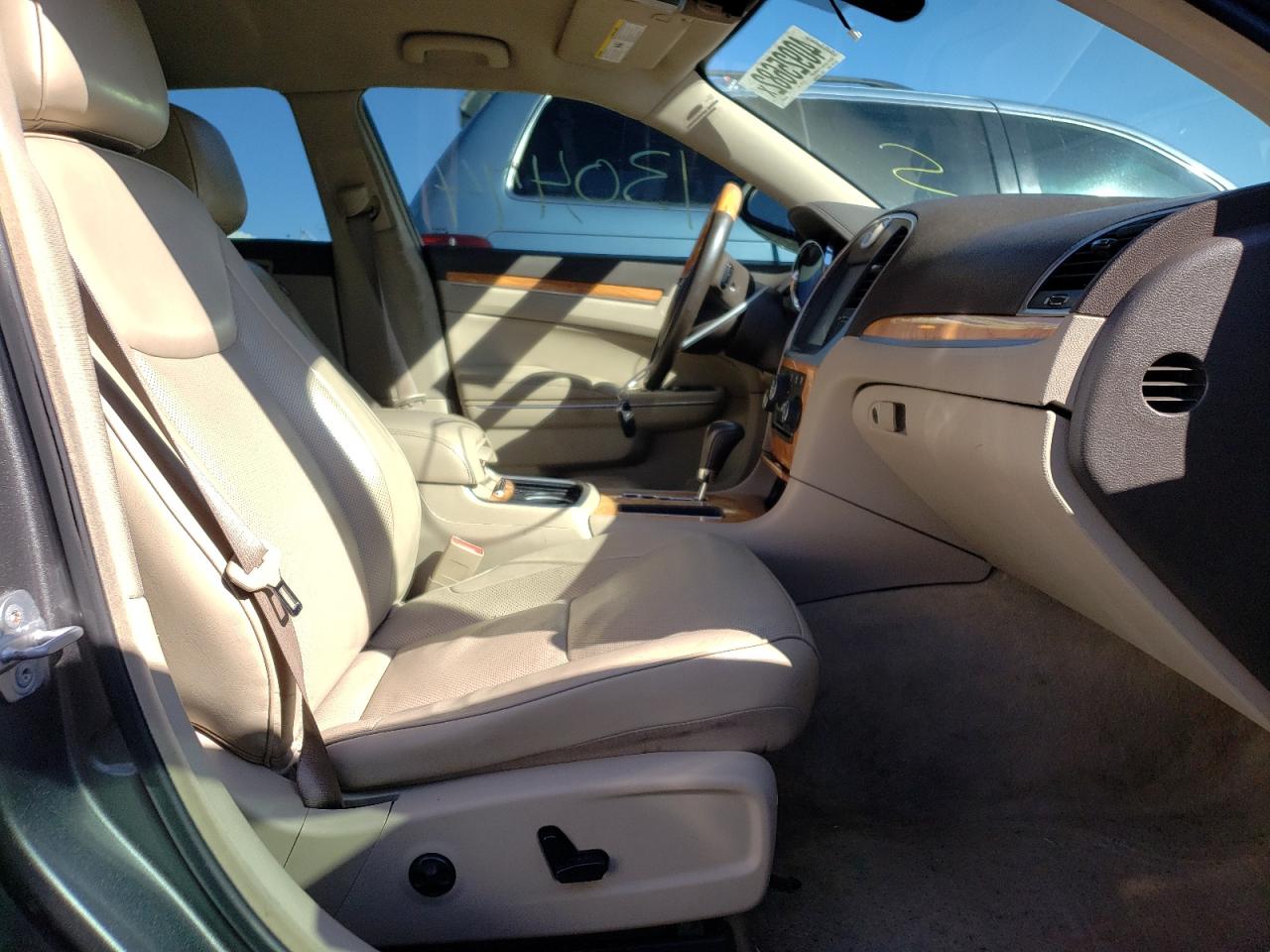 Photo 5 from auction – 2012 CHRYSLER 300C with VIN 2C3CCAKT8CH208231