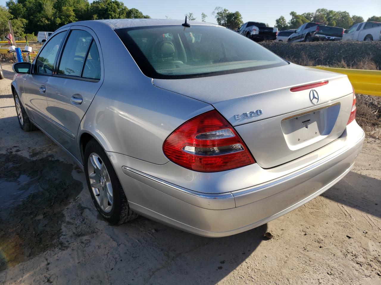 Photo 3 from auction – 2003 MERCEDES-BENZ E 320 with VIN WDBUF65J13A345426