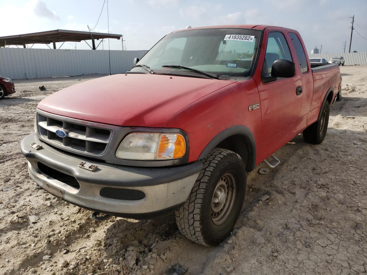 Photo 2 from auction – 1997 FORD F150 with VIN 1FTDX1863VKA12781