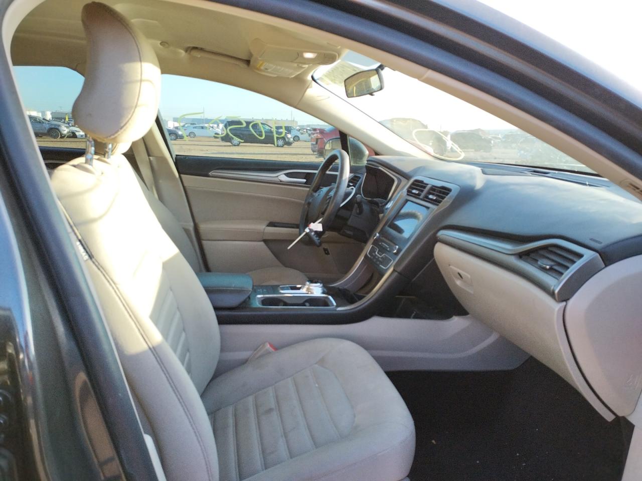 Photo 5 from auction – 2018 FORD FUSION SE with VIN 3FA6P0LU2JR260752