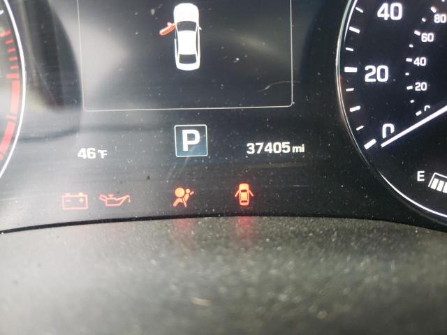 Photo 8 from auction – 2015 HYUNDAI GENESIS 3. with VIN KMHGN4JE9FU098928