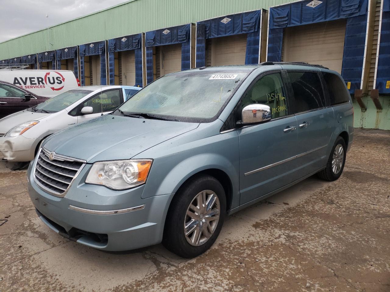 Photo 2 from auction – 2010 CHRYSLER TOWN & COU with VIN 2A4RR7DX8AR438893