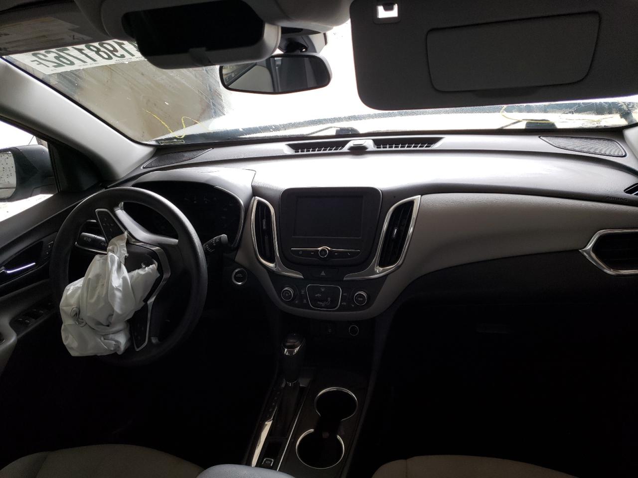 Photo 9 from auction – 2018 CHEVROLET EQUINOX LS with VIN 2GNAXHEV2J6115136