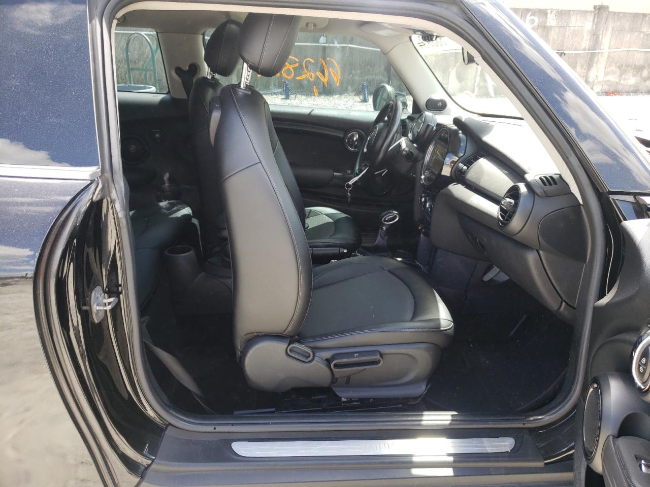 Photo 5 from auction – 2015 MINI COOPER with VIN WMWXM5C58FT938386