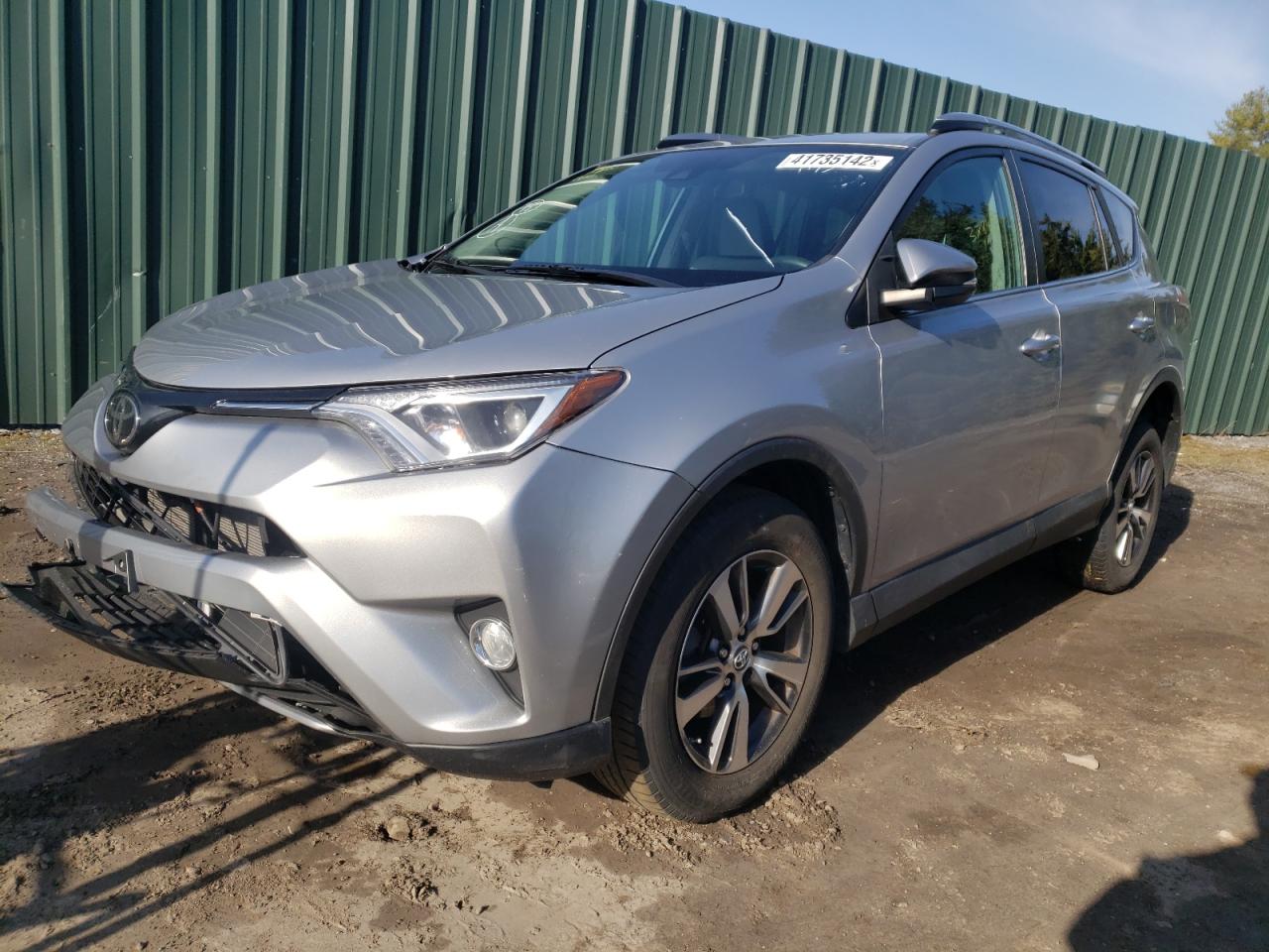 Photo 2 from auction – 2017 TOYOTA RAV4 XLE with VIN 2T3RFREV2HW638479