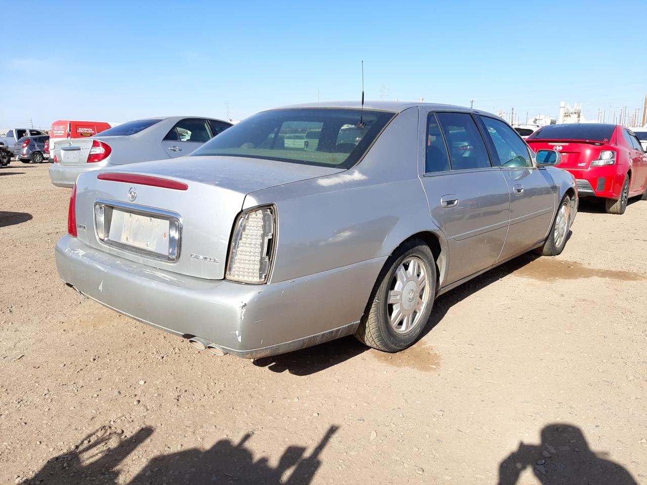 Photo 4 from auction – 2004 CADILLAC DEVILLE with VIN 1G6KD54Y04U257235