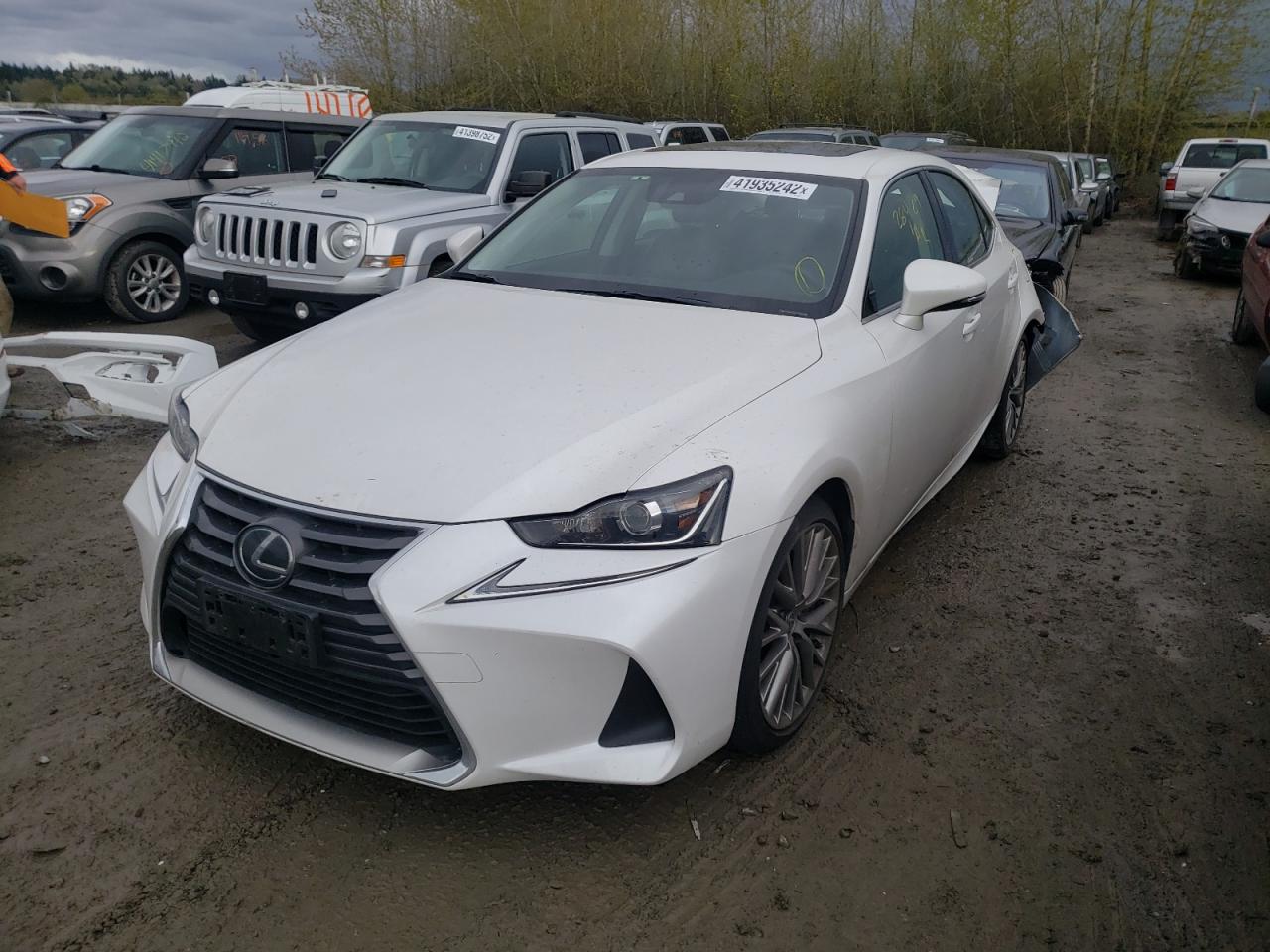 Photo 2 from auction – 2018 LEXUS IS 300 with VIN JTHC81D22J5029381