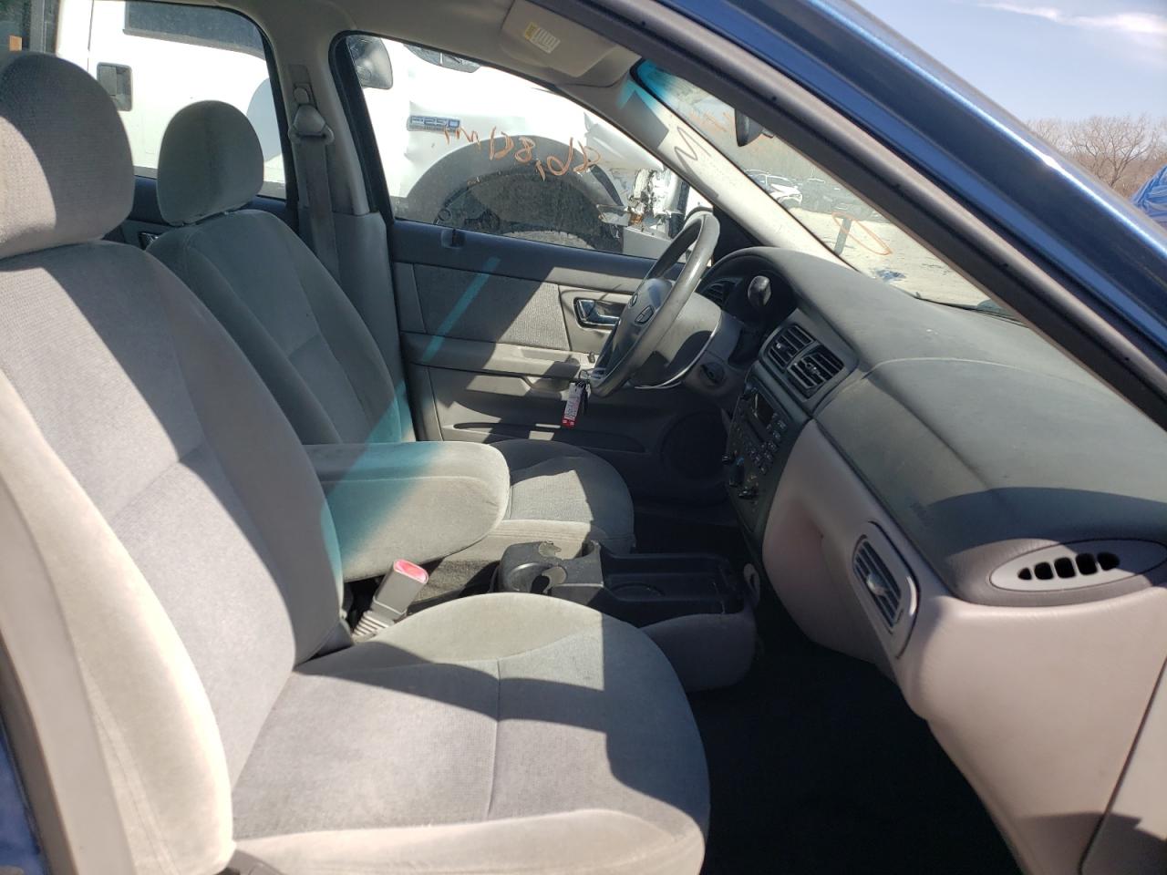 صورة رقم 5 من المزاد - 2002 FORD TAURUS SE مع VIN 1FAFP53U62G116238