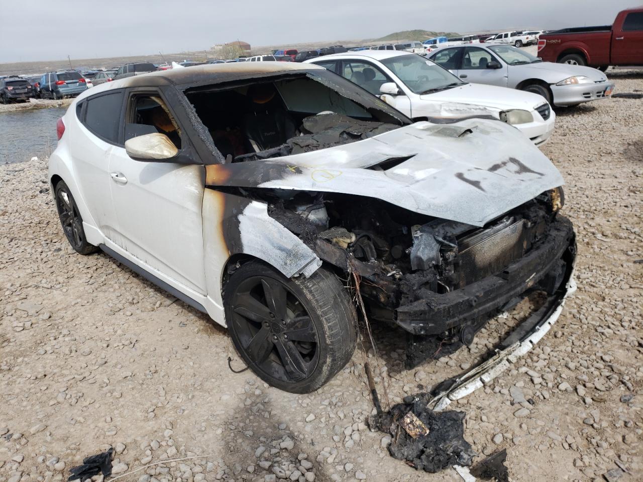 HYUNDAI VELOSTER T 2015 with VIN KMHTC6AE9FU218307 - Photo from auction