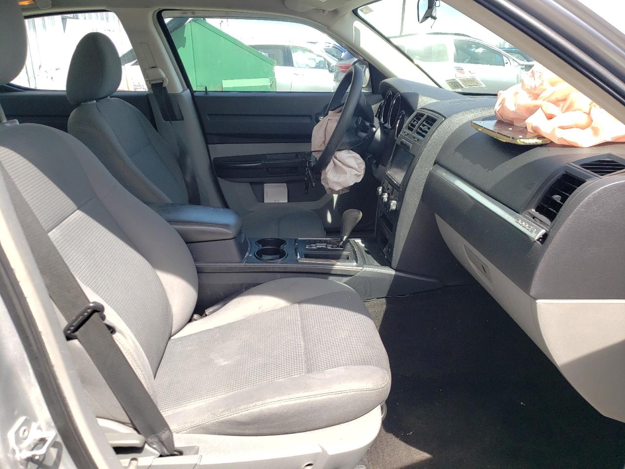 Photo 5 from auction – 2008 DODGE CHARGER with VIN 2B3KA43R88H195023