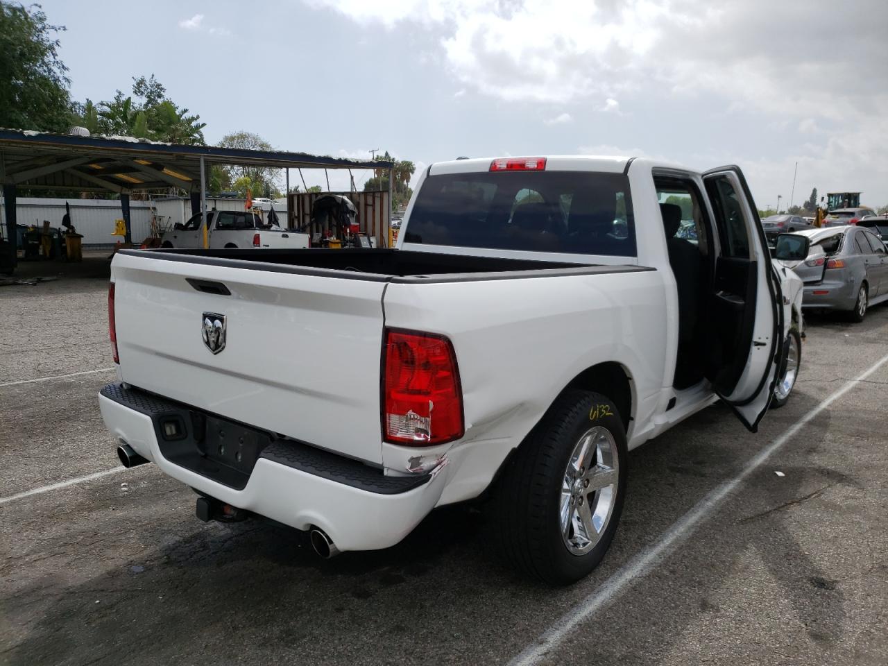 Photo 4 from auction – 2014 RAM 1500 ST with VIN 1C6RR6KT9ES272167