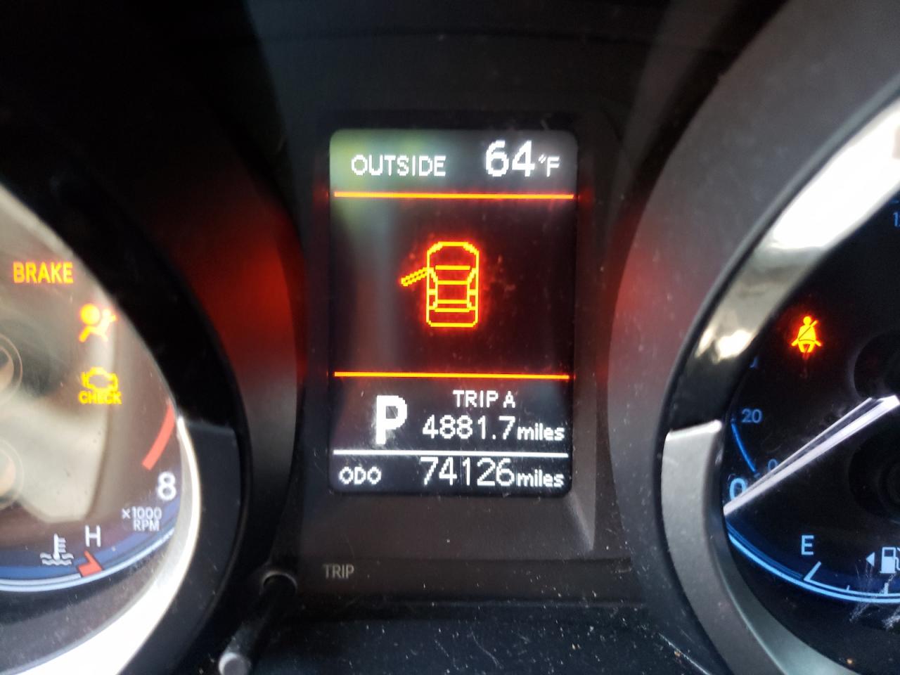 Photo 8 from auction – 2016 TOYOTA COROLLA L with VIN 2T1BURHE2GC615313