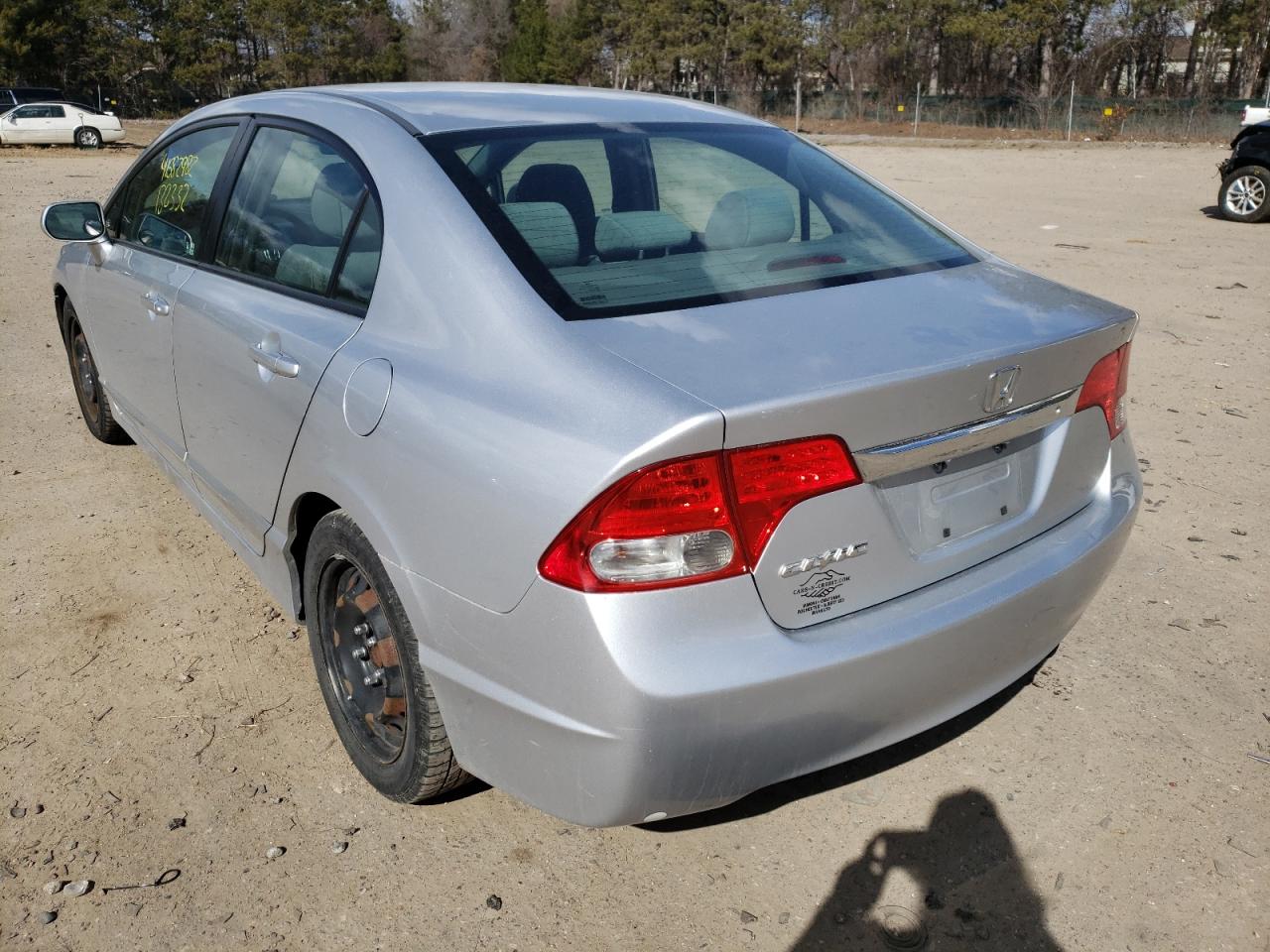 Photo 3 from auction – 2011 HONDA CIVIC LX with VIN 2HGFA1F52BH301059