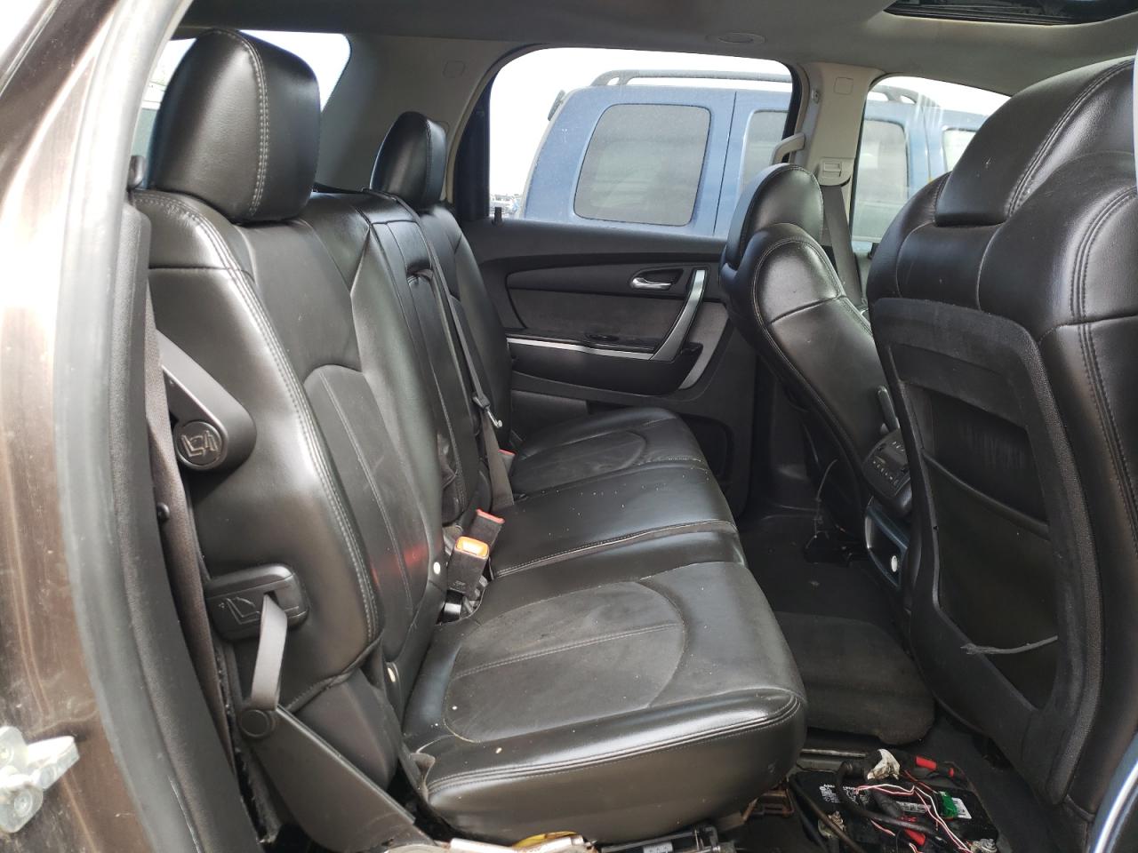 Photo 6 from auction – 2008 GMC ACADIA SLT with VIN 1GKEV23728J112787