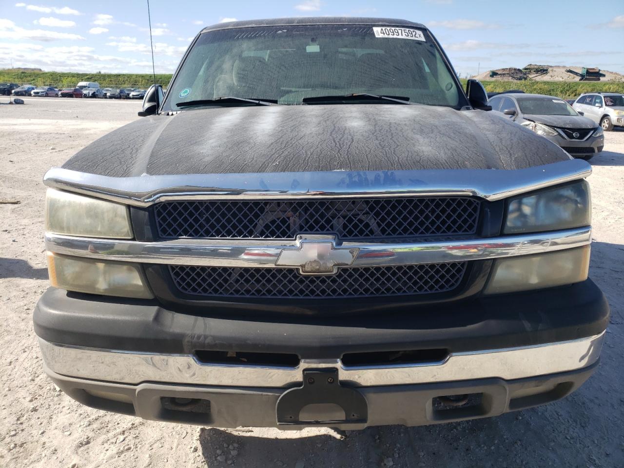 Photo 9 from auction – 2003 CHEVROLET SILVERADO with VIN 2GCEK19T231133256