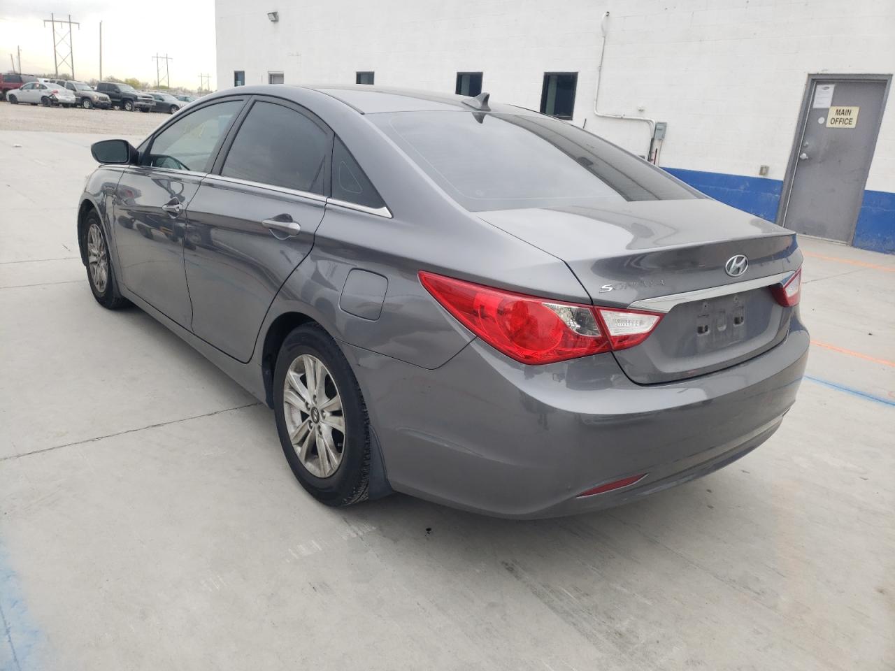 Photo 3 from auction – 2011 HYUNDAI SONATA GLS with VIN 5NPEB4ACXBH206383