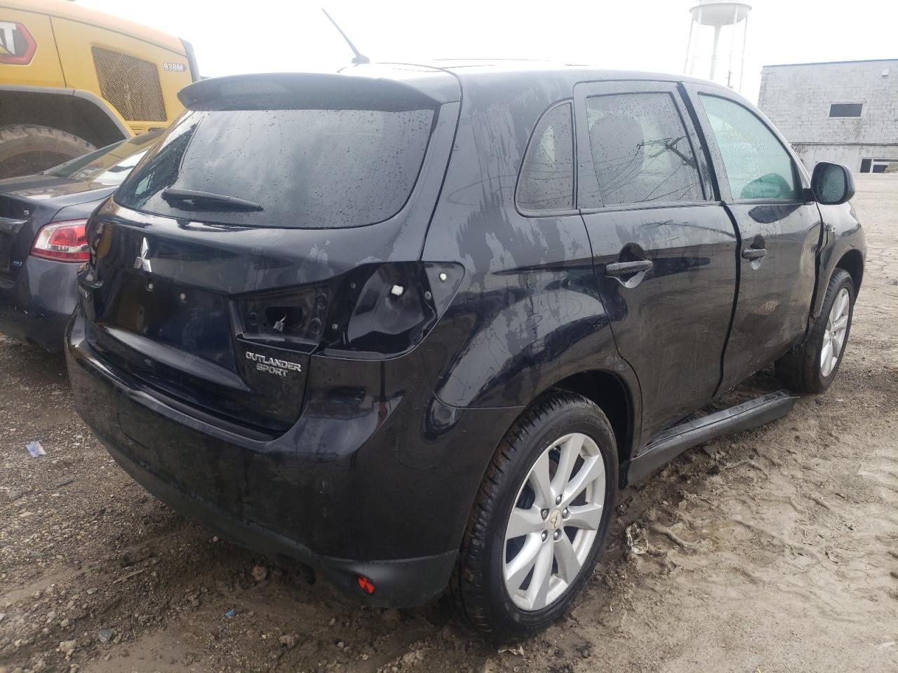 Photo 4 from auction – 2014 MITSUBISHI OUTLANDER with VIN 4A4AP3AU4EE029278