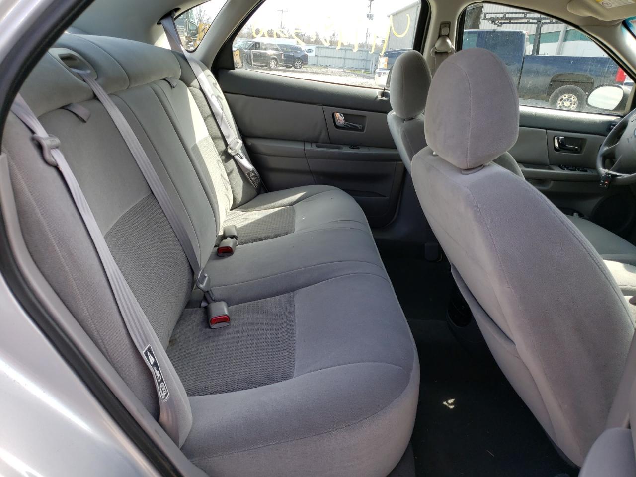 Photo 6 from auction – 2003 FORD TAURUS SE with VIN 1FAFP53UX3A109300