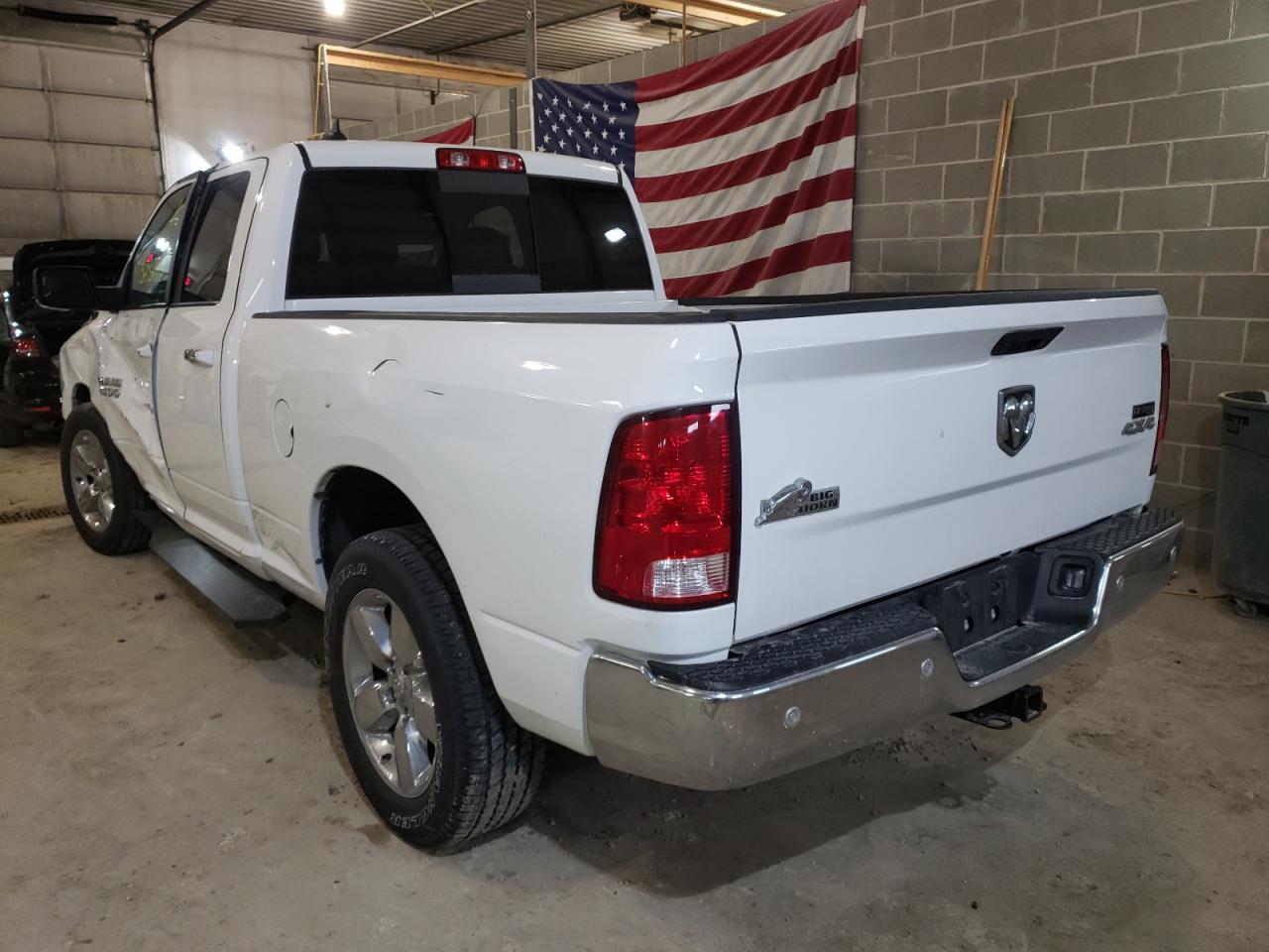 Photo 3 from auction – 2018 RAM 1500 SLT with VIN 1C6RR7GG1JS247369