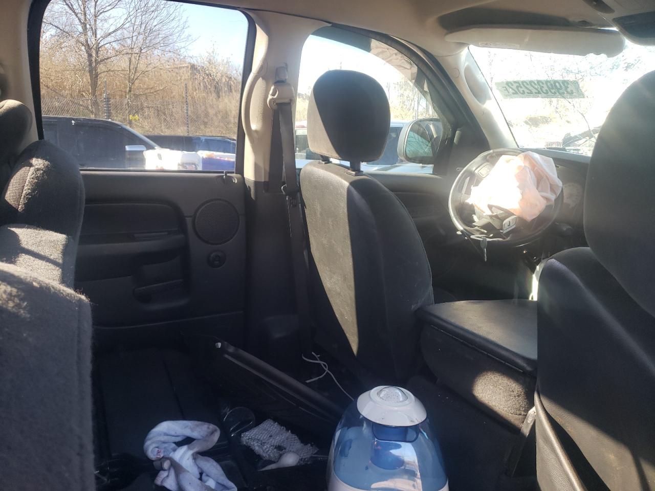 Photo 6 from auction – 2004 DODGE RAM 1500 S with VIN 1D7HU18D14J154341