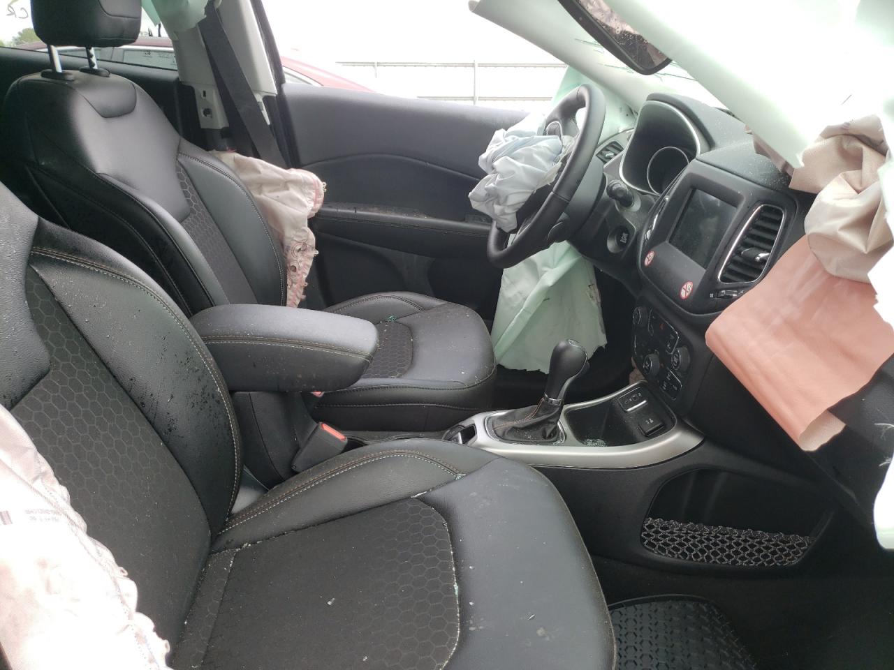 Photo 5 from auction – 2021 JEEP COMPASS LA with VIN 3C4NJCBB0MT592639