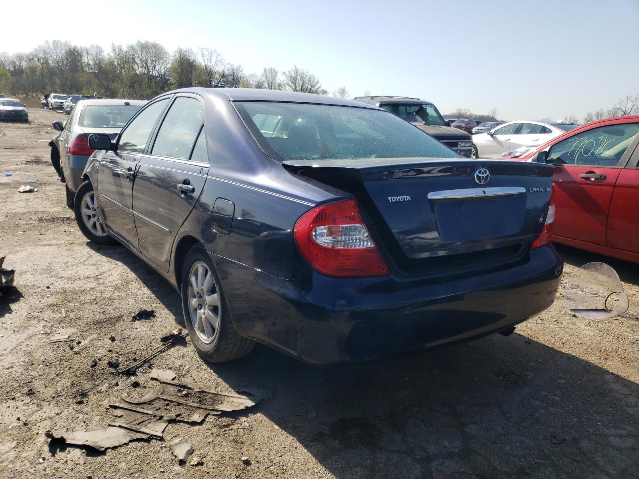 Photo 3 from auction – 2002 TOYOTA CAMRY LE with VIN JTDBF30K620016121