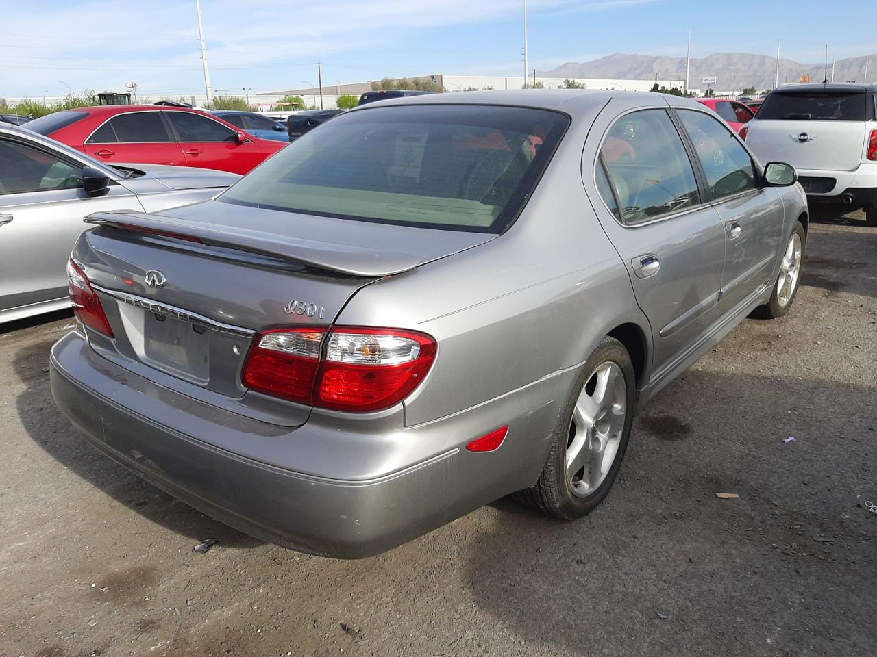 Photo 4 from auction – 2001 INFINITI I30 with VIN JNKCA31A61T023140
