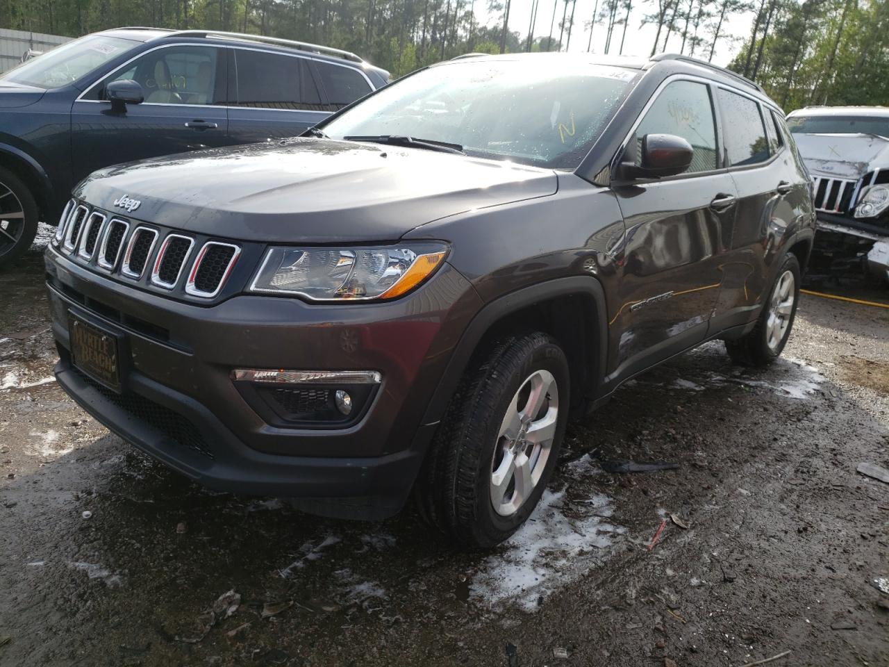 Foto 2 de la subasta – 2019 JEEP COMPASS LA con VIN 3C4NJDBB8KT656445