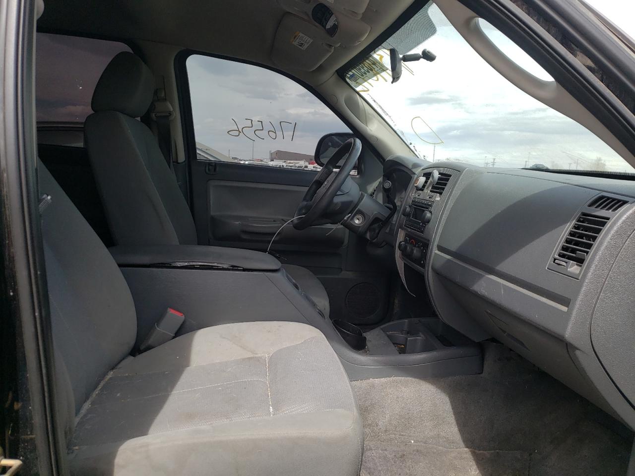 Photo 5 from auction – 2006 DODGE DAKOTA QUA with VIN 1D7HW48K76S535621