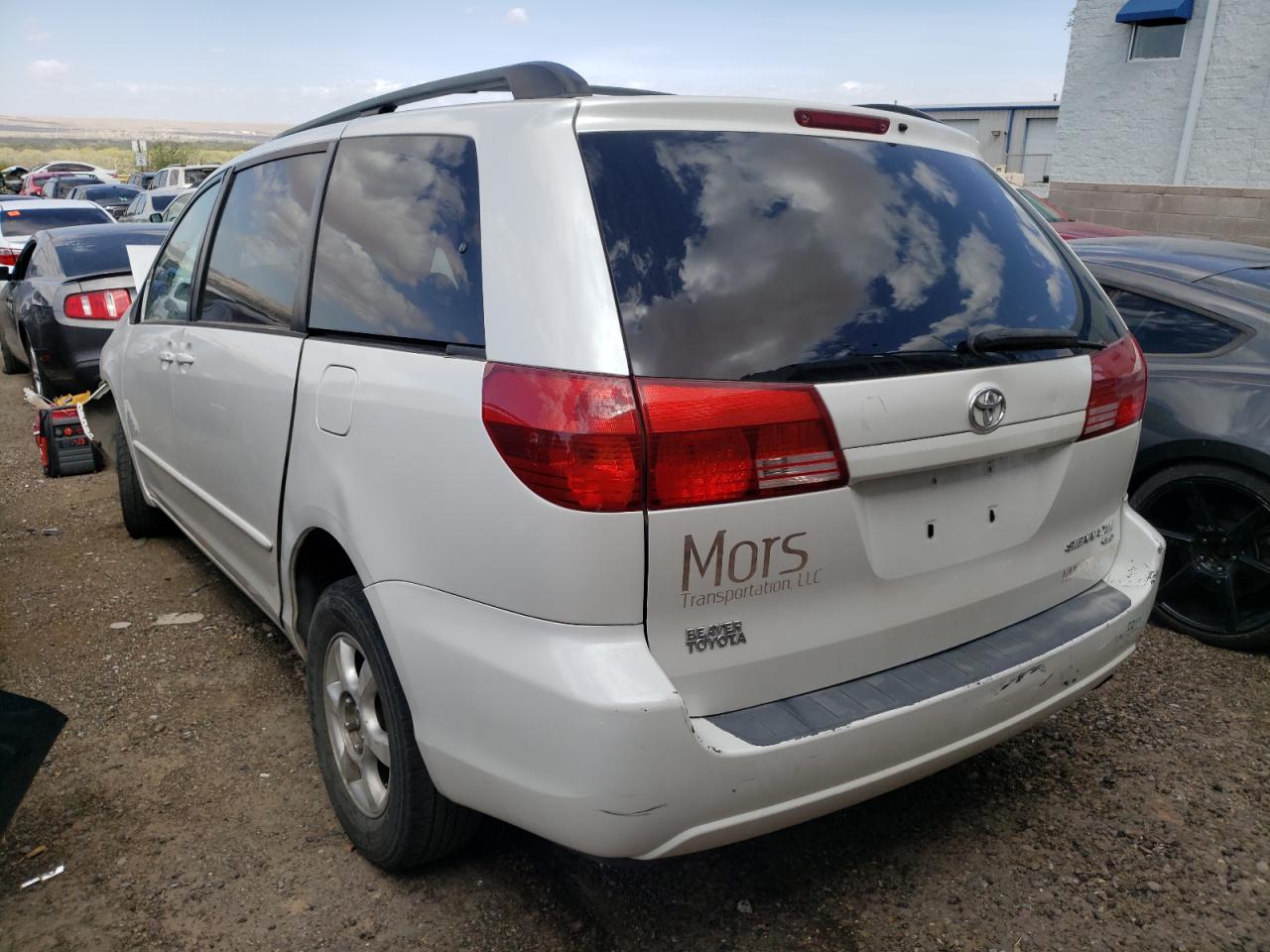 Photo 3 from auction – 2005 TOYOTA SIENNA XLE with VIN 5TDBA22C85S031834
