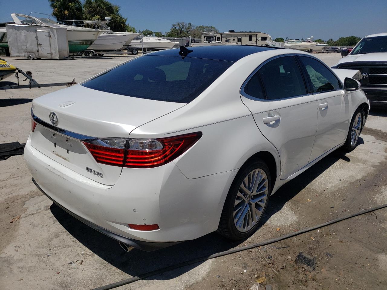 Photo 4 from auction – 2013 LEXUS ES 350 with VIN JTHBK1GG9D2012863