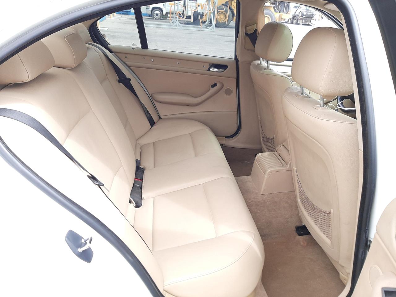 Photo 6 from auction – 2004 BMW 325 I with VIN WBAET374X4NJ80679