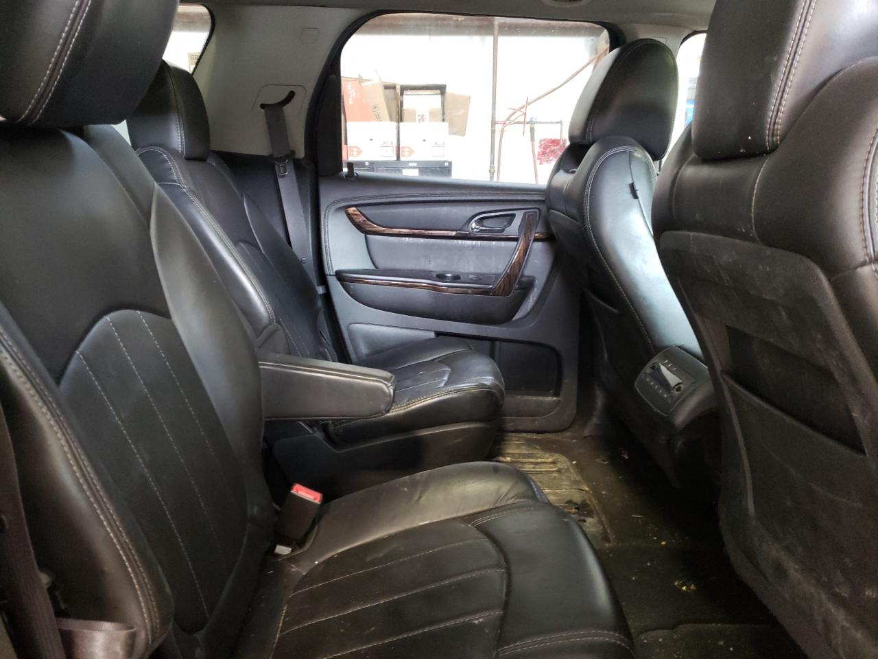 Photo 6 from auction – 2014 GMC ACADIA DEN with VIN 1GKKVTKD2EJ160687