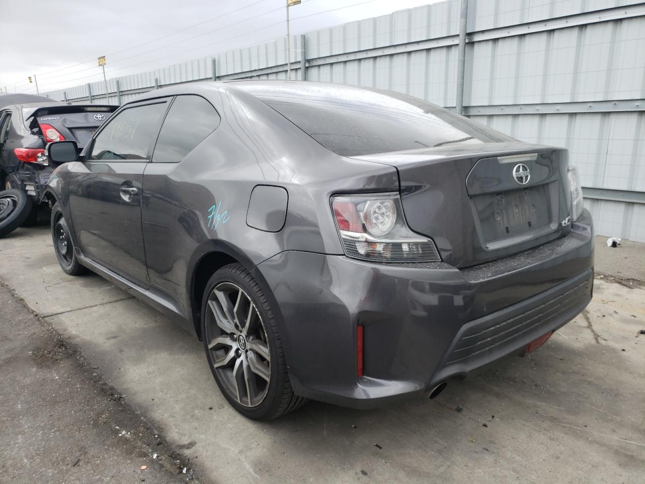 Photo 3 from auction – 2015 TOYOTA SCION TC with VIN JTKJF5C76FJ011220
