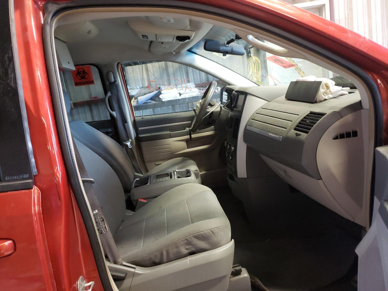 Photo 5 from auction – 2008 DODGE GRAND CARA with VIN 2D8HN54P98R786053