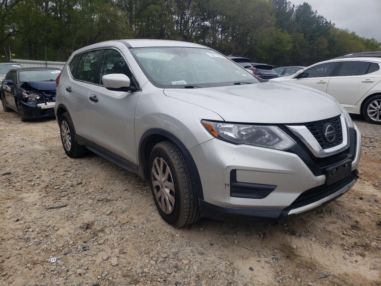 NISSAN ROGUE S 2019 with VIN 5N1AT2MT0KC767548 - Photo from auction